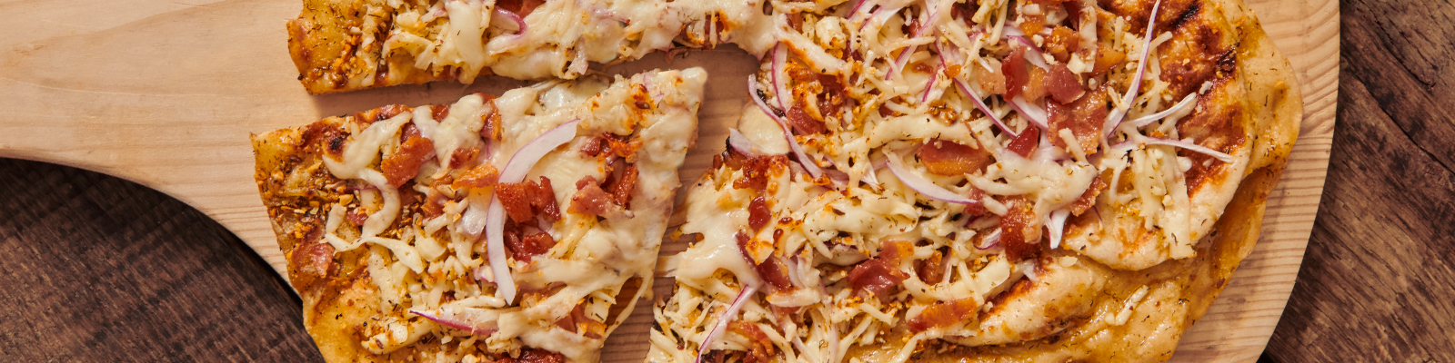 Dill Pickle Bacon Grilled Pizza
