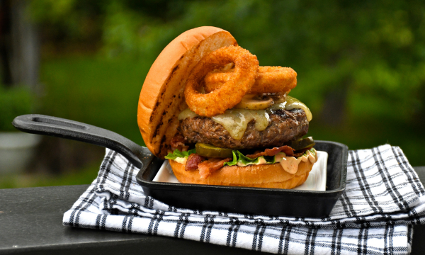 BBQ Steakhouse-style Sirloin Burgers 