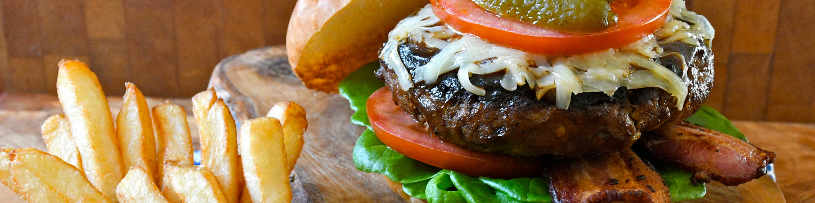 Pub-style Burgers with Bacon, English Cheddar and HP 