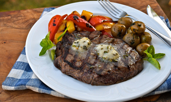 Sirloin Steaks with Sizzling Peppers and Basil Garlic Butter