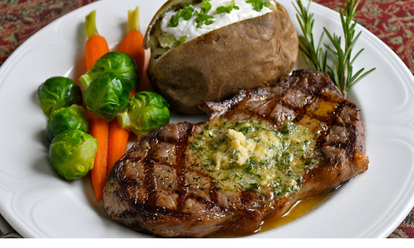 Strip Loin Steaks with Onion Sauce and Horseradish Mashed Potatoes 