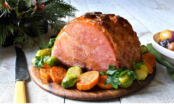 Baked Ham with Apricot Pineapple Glaze