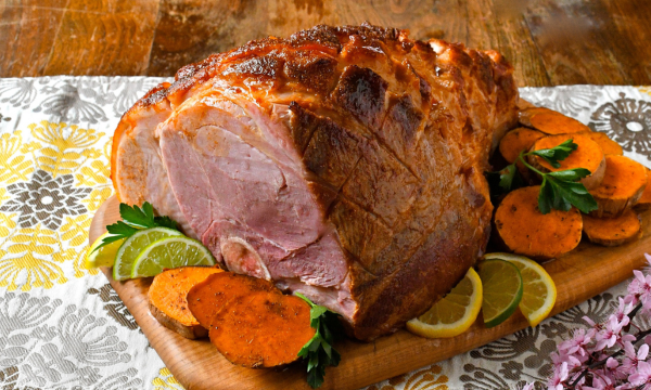 Baked Ham with Spice and Mojo Glaze