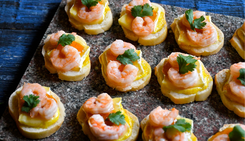 Curry-spiced Shrimp and Brie Melts with Chutney 