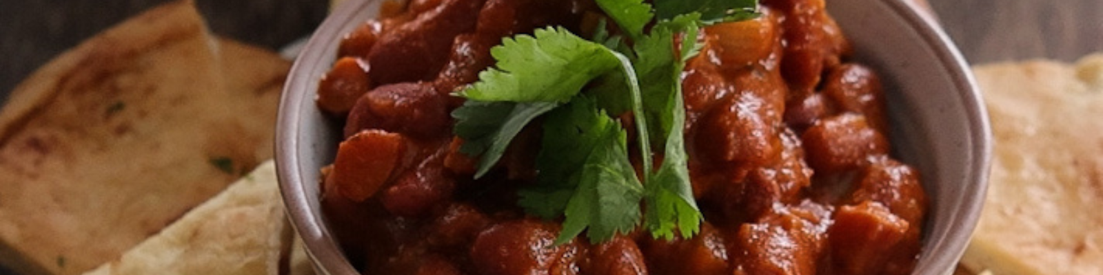 Rajma Masala with Garlic Naan Butter‑simmered Kidney Beans