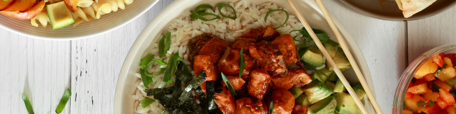 Steak Pepper Quesadillas, Peach & Honey Salmon Sushi Bowl & Caprese-inspired Italian Chicken Pasta Salad