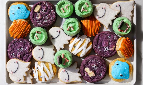 Halloween Cookie Board