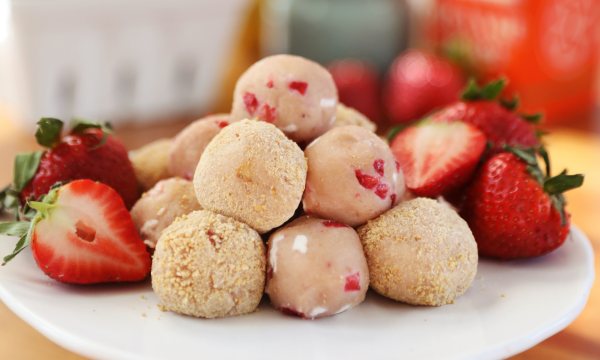 WK 19 Strawberry Cheesecake Protein Balls Recipe
