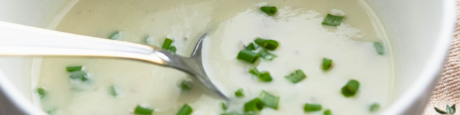 Creamy Leek, Garlic and Potato Soup