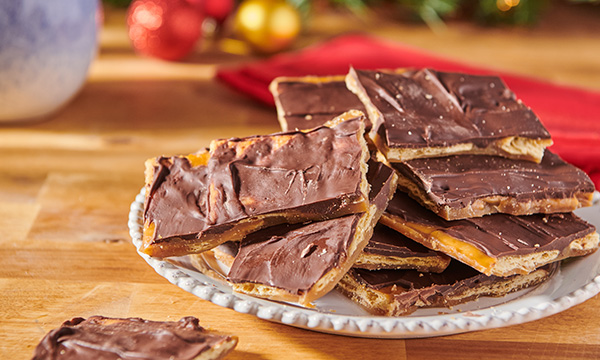 Christmas Cracker Bark Recipe