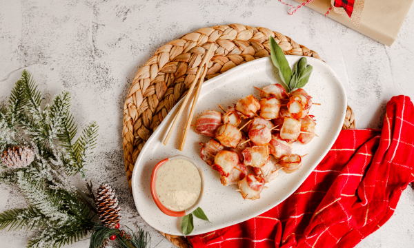 Bacon Wrapped Scallops with a Maple Aioli Recipe