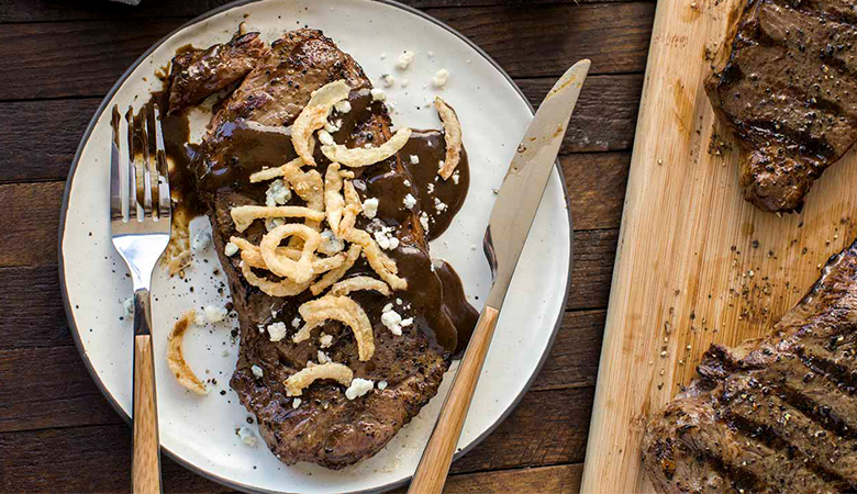 Steak With Balsamic Mustard Sauce 