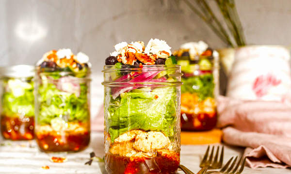 Chicken and Berry Mason Jar Salad Recipe