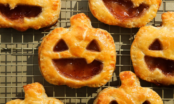 Halloween Pumpkin-Shaped Strawberry Pastries