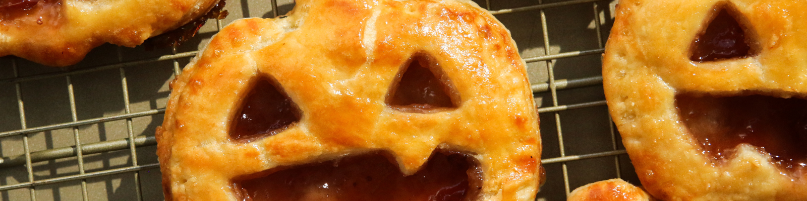 Halloween Pumpkin-Shaped Strawberry Pastries