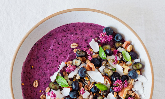 Blueberry Basil Smoothie Bowl