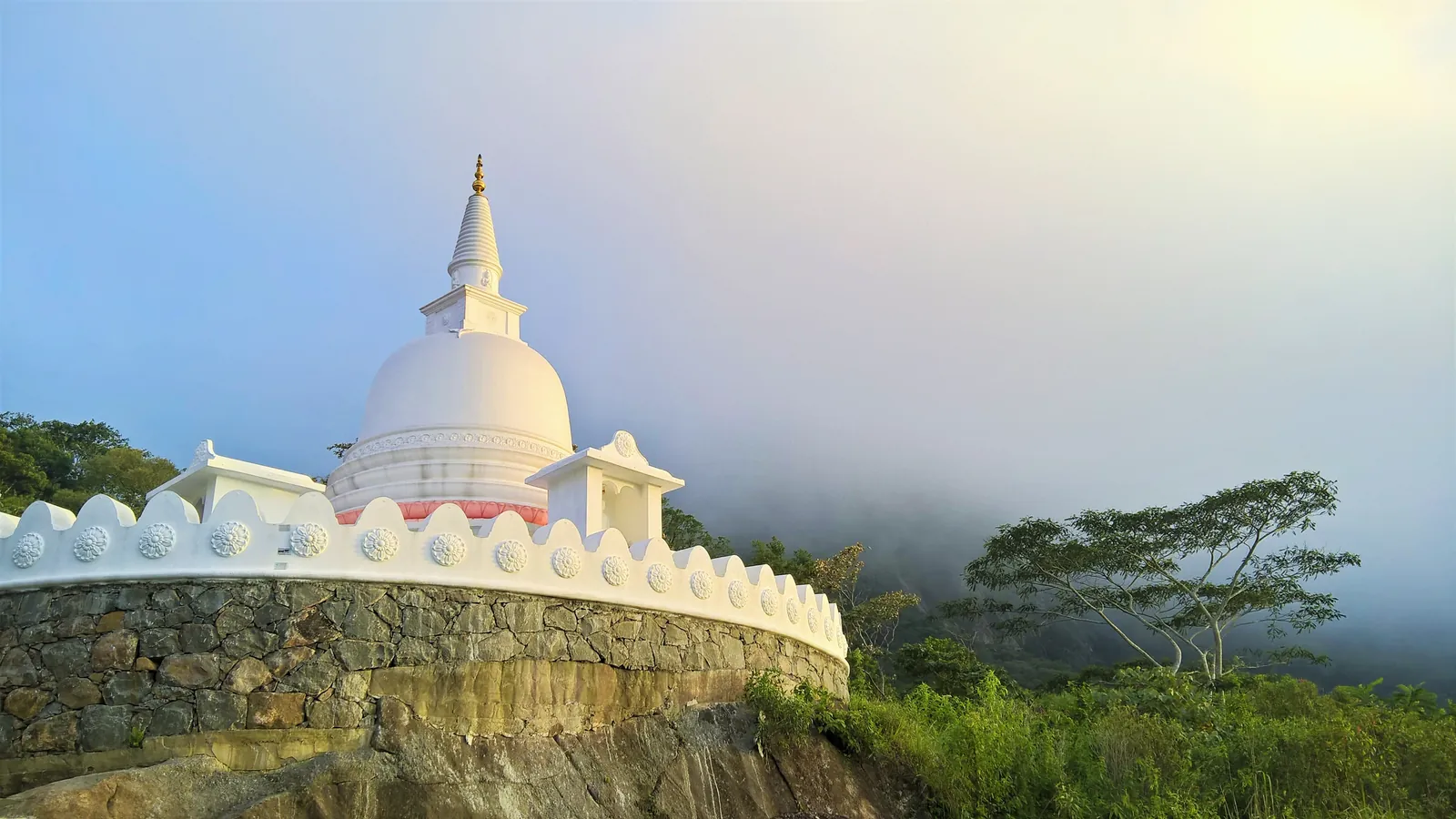 දම්සයුර ආරණ්‍යයේ චෛත්‍යය — ඡායාරූපය 21