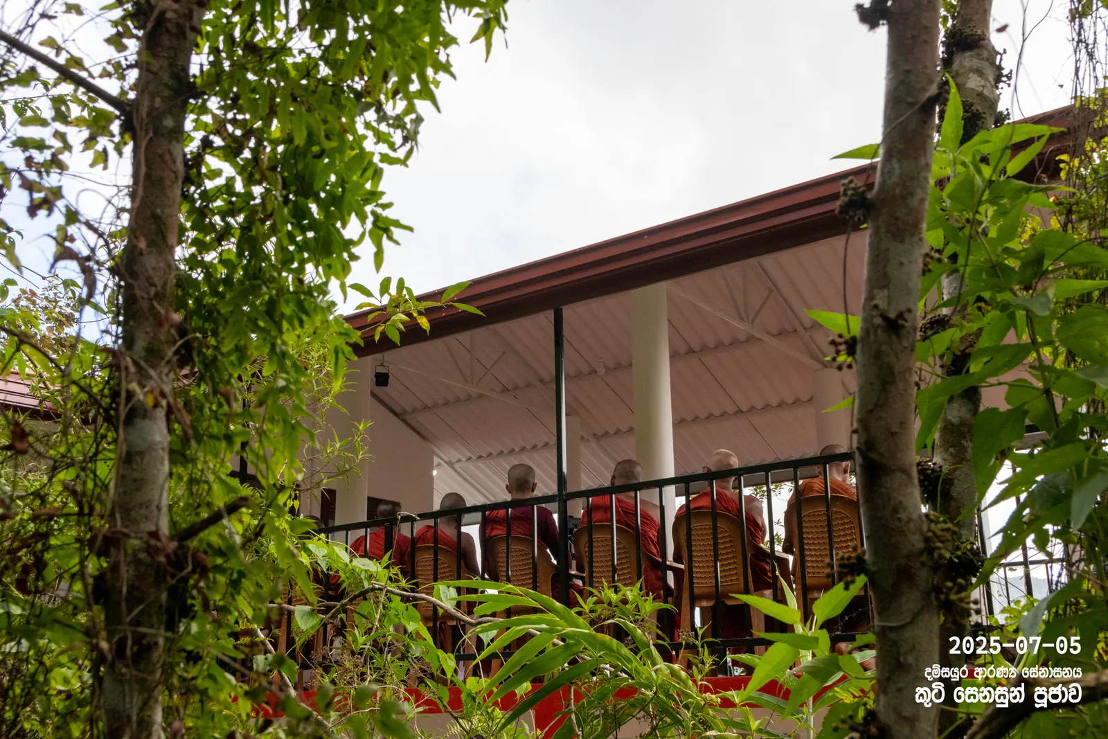 ආරණ්‍යයේ කුටි සෙනසුන් පූජාව — ඡායාරූපය 16