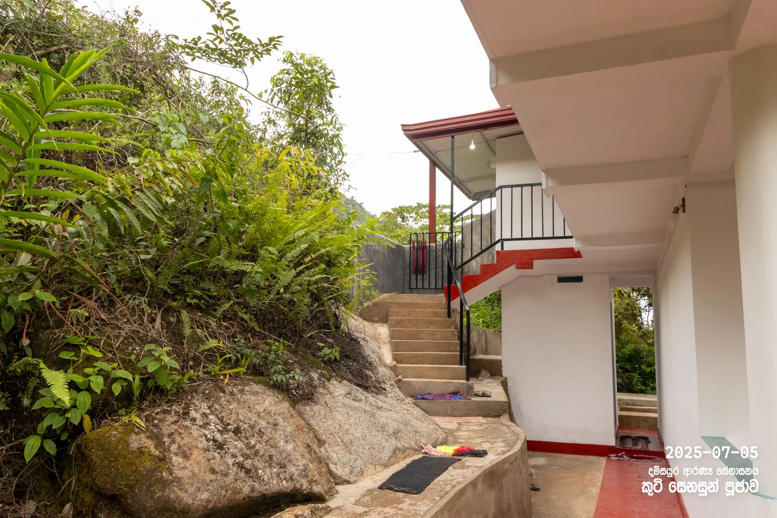 ආරණ්‍යයේ කුටි සෙනසුන් පූජාව — ඡායාරූපය 17