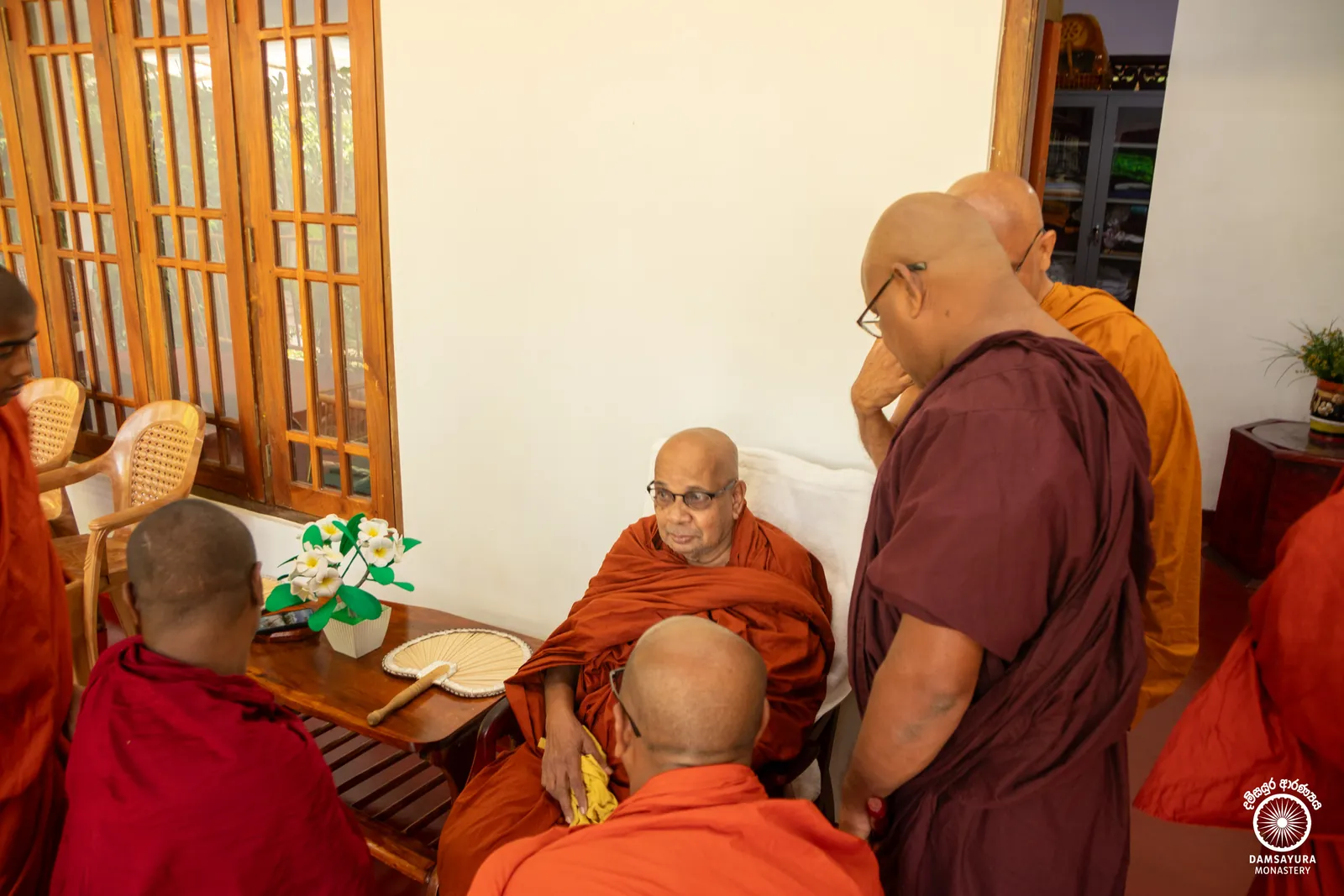 "පූජා ච පූජනීයානං, ඒතං මංගලමුත්තමං" — ඡායාරූපය 15