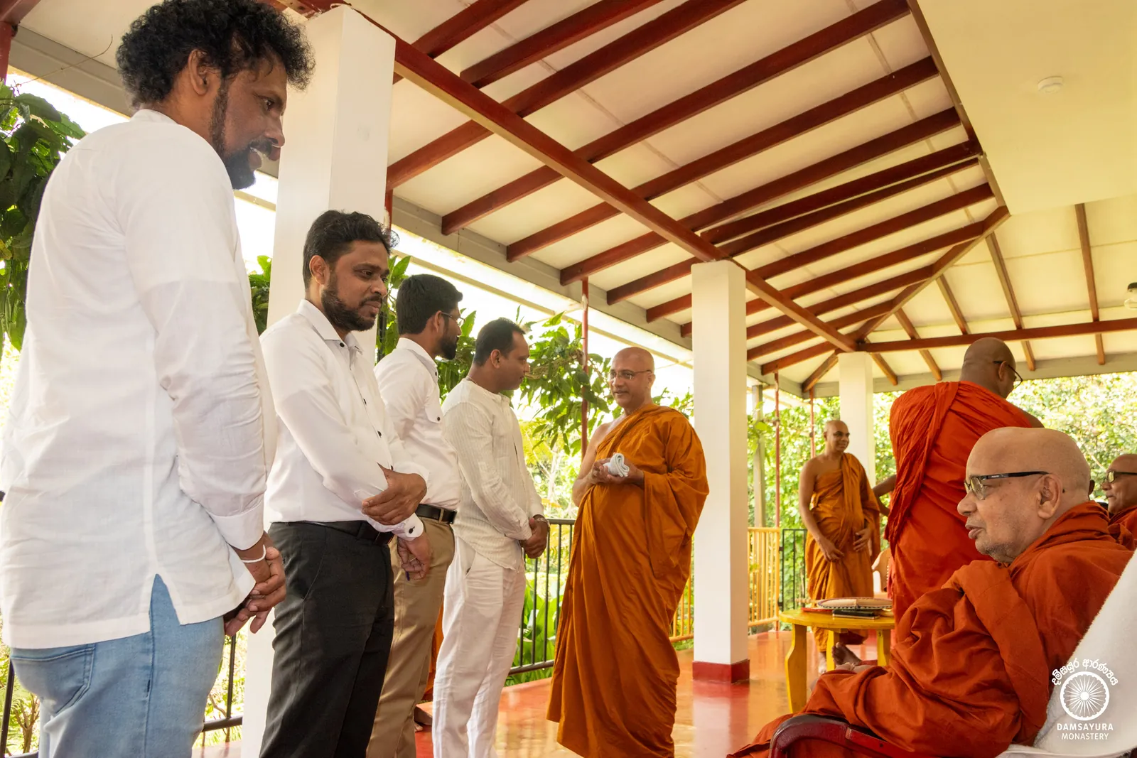 "පූජා ච පූජනීයානං, ඒතං මංගලමුත්තමං" — ඡායාරූපය 16