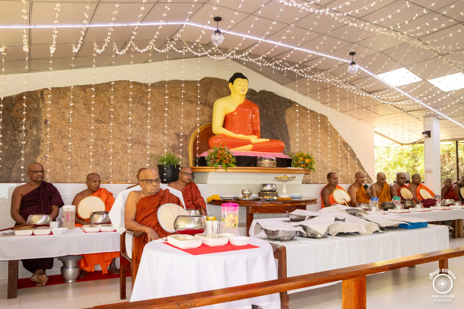 "පූජා ච පූජනීයානං, ඒතං මංගලමුත්තමං" — ඡායාරූපය 17