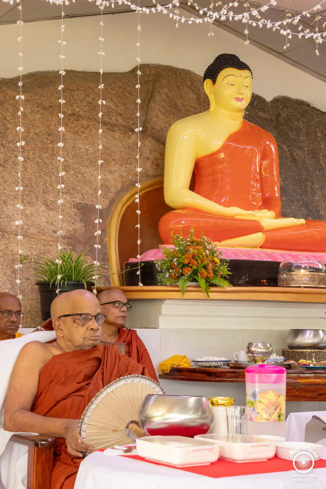 "පූජා ච පූජනීයානං, ඒතං මංගලමුත්තමං" — ඡායාරූපය 21