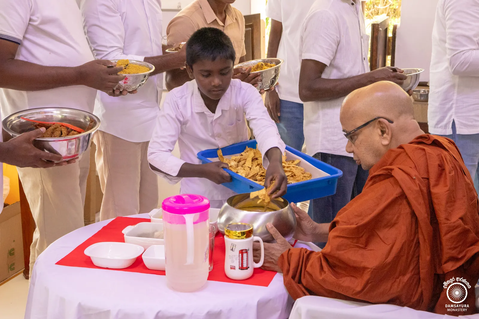"පූජා ච පූජනීයානං, ඒතං මංගලමුත්තමං" — ඡායාරූපය 24