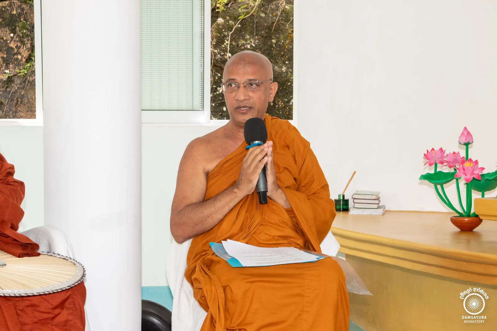 "පූජා ච පූජනීයානං, ඒතං මංගලමුත්තමං" — ඡායාරූපය 9