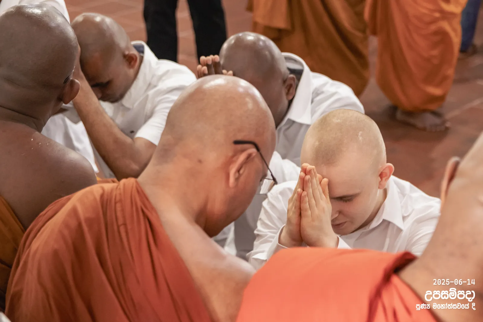 උපසම්පදා අපේක්ෂක සාමණේර හිමිවරුන්ගේ පුහුණු කිරීමේදී — ඡායාරූපය 4