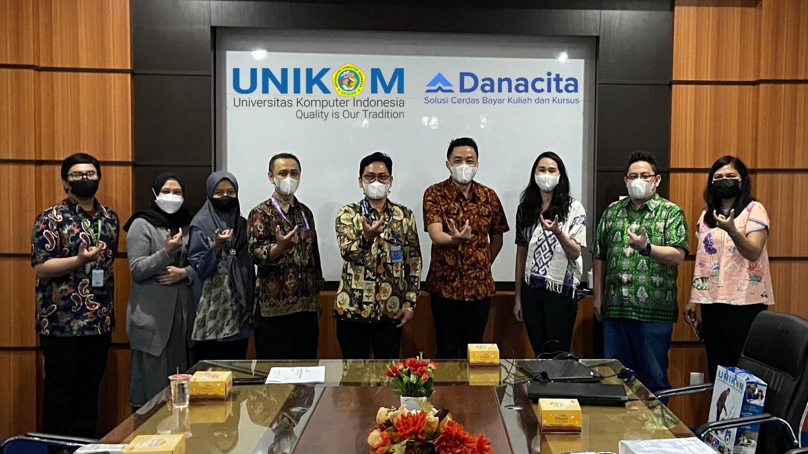 BlogBanner-UNIKOM-1-DanacitaUNIKOM.jpg