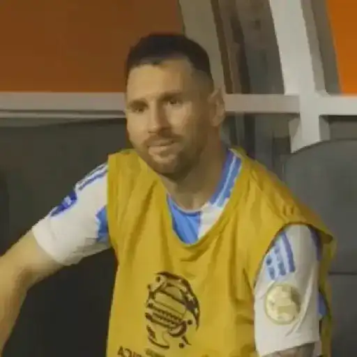stickers_😕Messi_llorando😭_memes_😕_