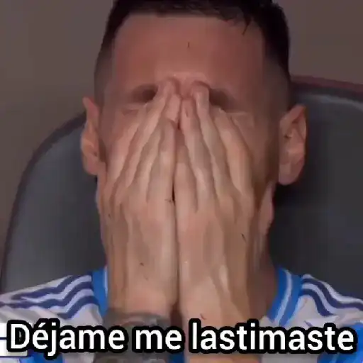stickers_😕Messi_llorando😭_memes_😕_