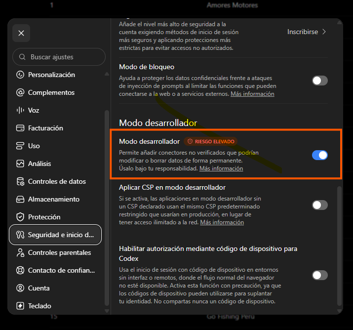 Sección Modo desarrollador de la configuración de ChatGPT, con el interruptor activado y la etiqueta Riesgo elevado