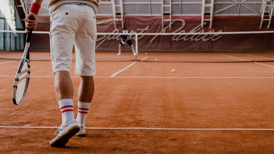 Mengenal Jenis-Jenis Permukaan Tennis Court dan Keunggulannya