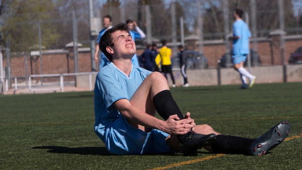 Simak, Ini Tips Menghindari Cedera saat Bermain Mini Soccer
