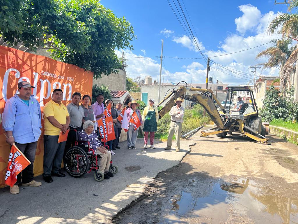 Construcción de Puente Peatonal y Rehabilitación de Calle Maximiliano