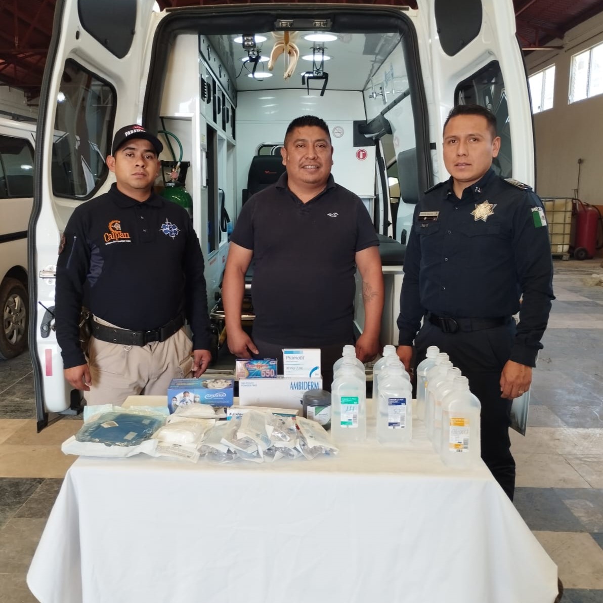 Entrega de Insumos y Uniforme a Parámedicos