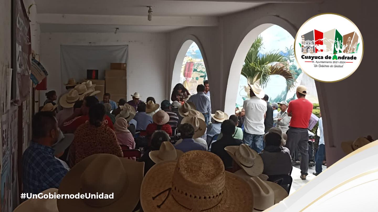 Entrega de Apoyo a Productores