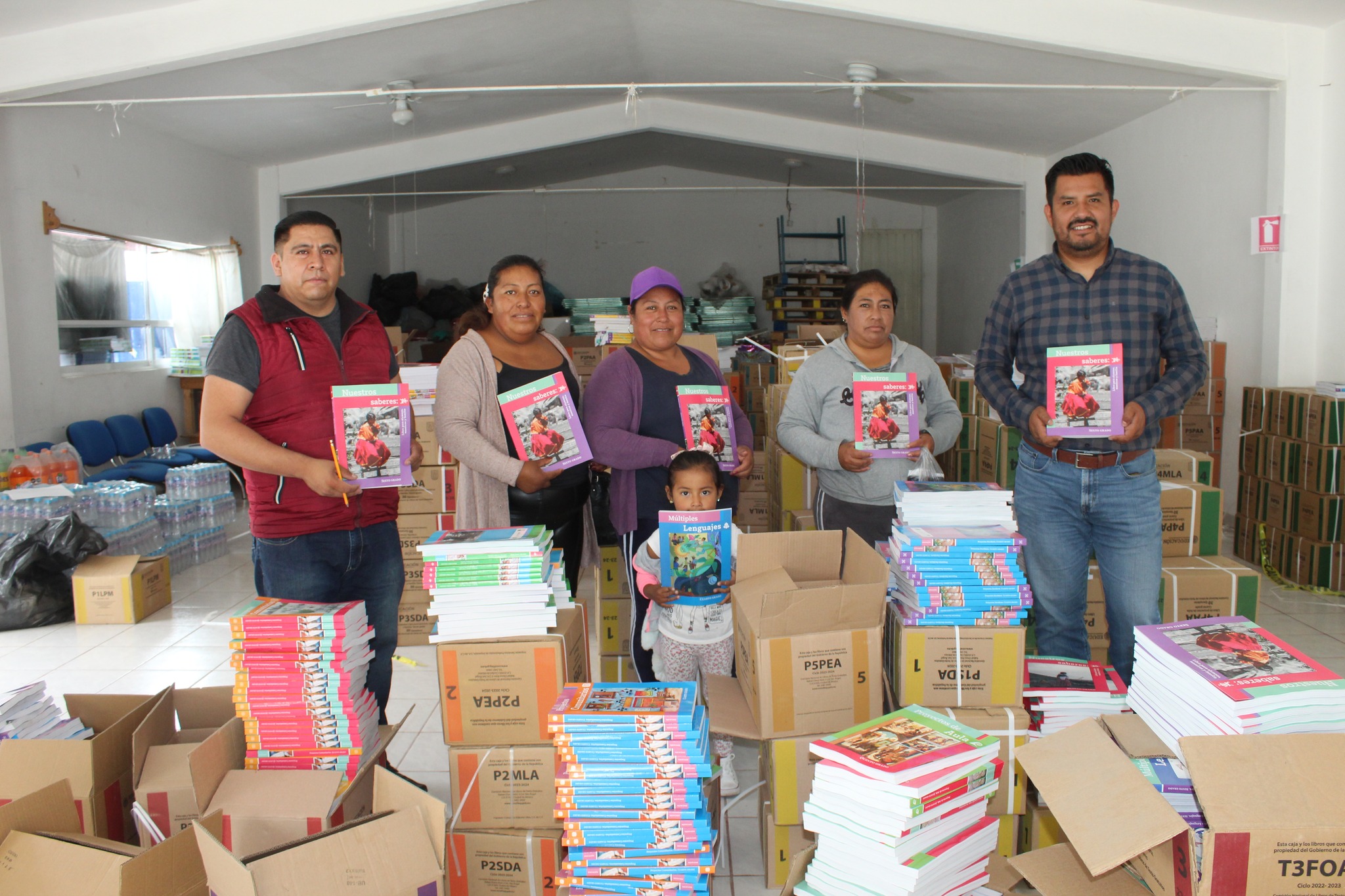 Entrega de Libros Educativos