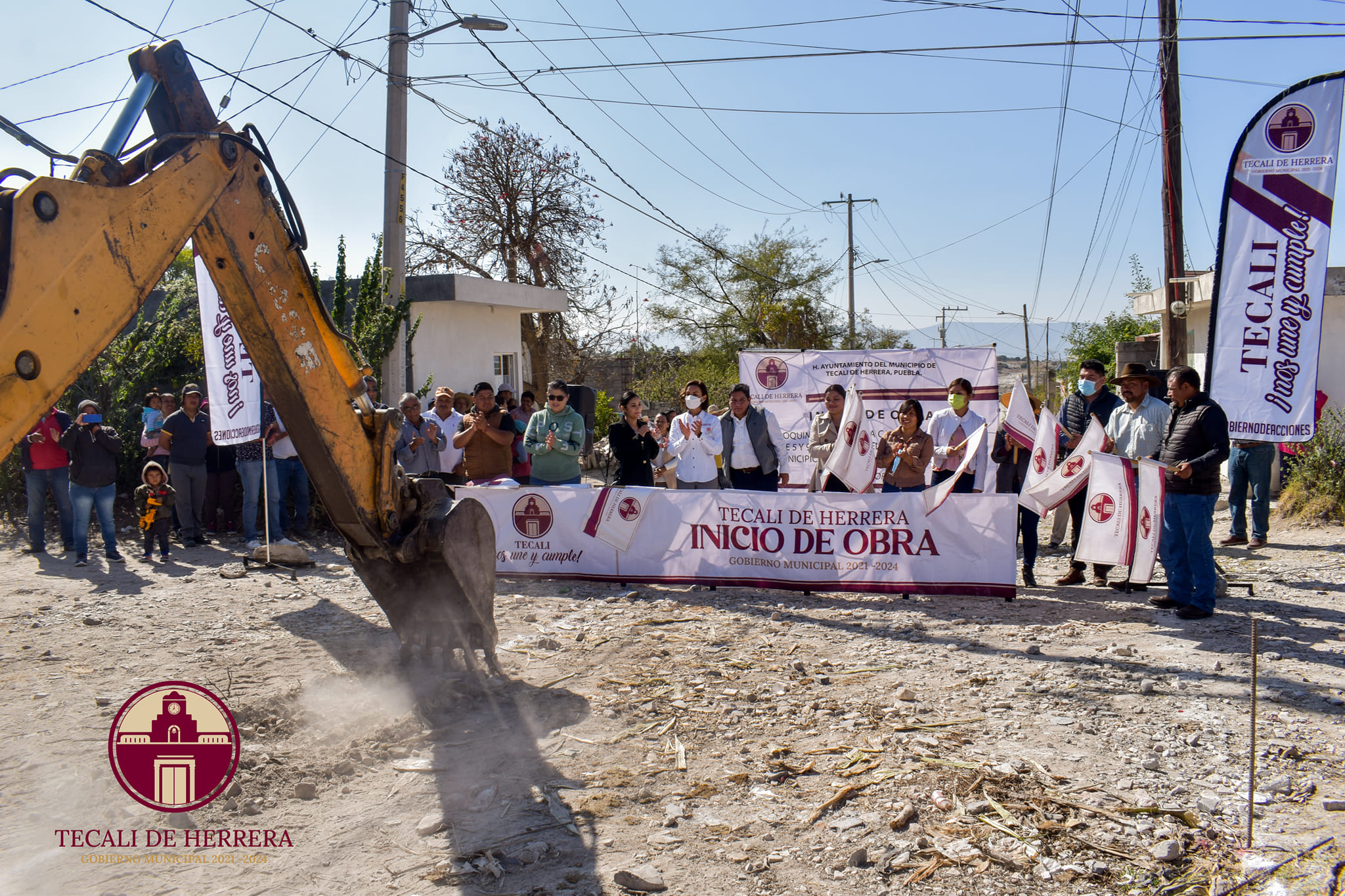 Banderazo de Inicio de Obra en Analco