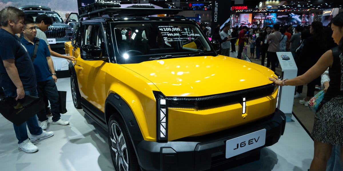 Tesla's UK Sales Plummet as Chinese EV Brands Gain Ground