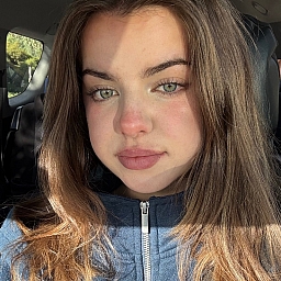 Leah Thompson