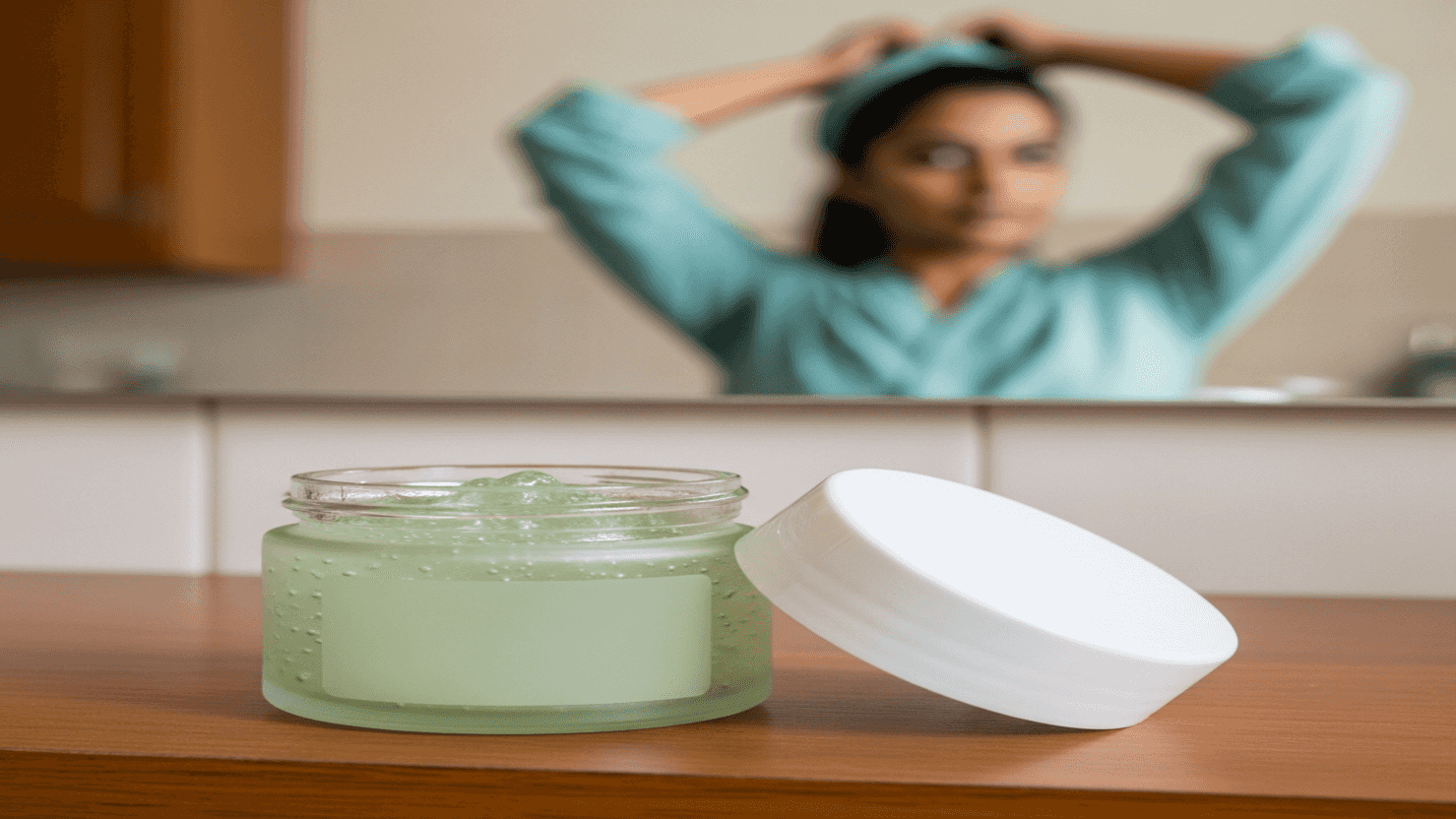 How To Use Face Scrub Gently for Clear, Healthy Skin: A Complete Guide