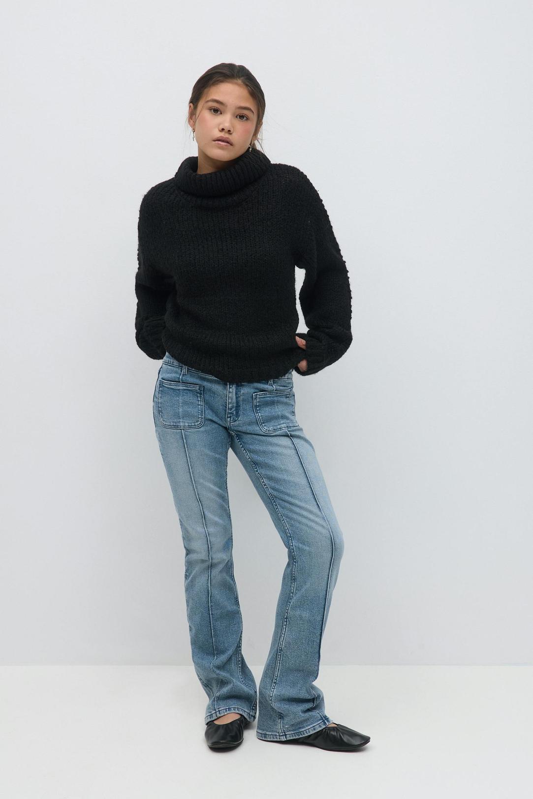 Pleated Flare Blue Jeans - Gina Tricot