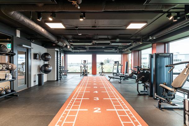 1 Natt för 2 med Frukost & Middag på TEN Hotel