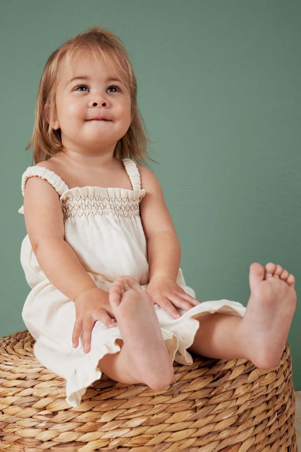 Rea Elegant Knitwear Collection