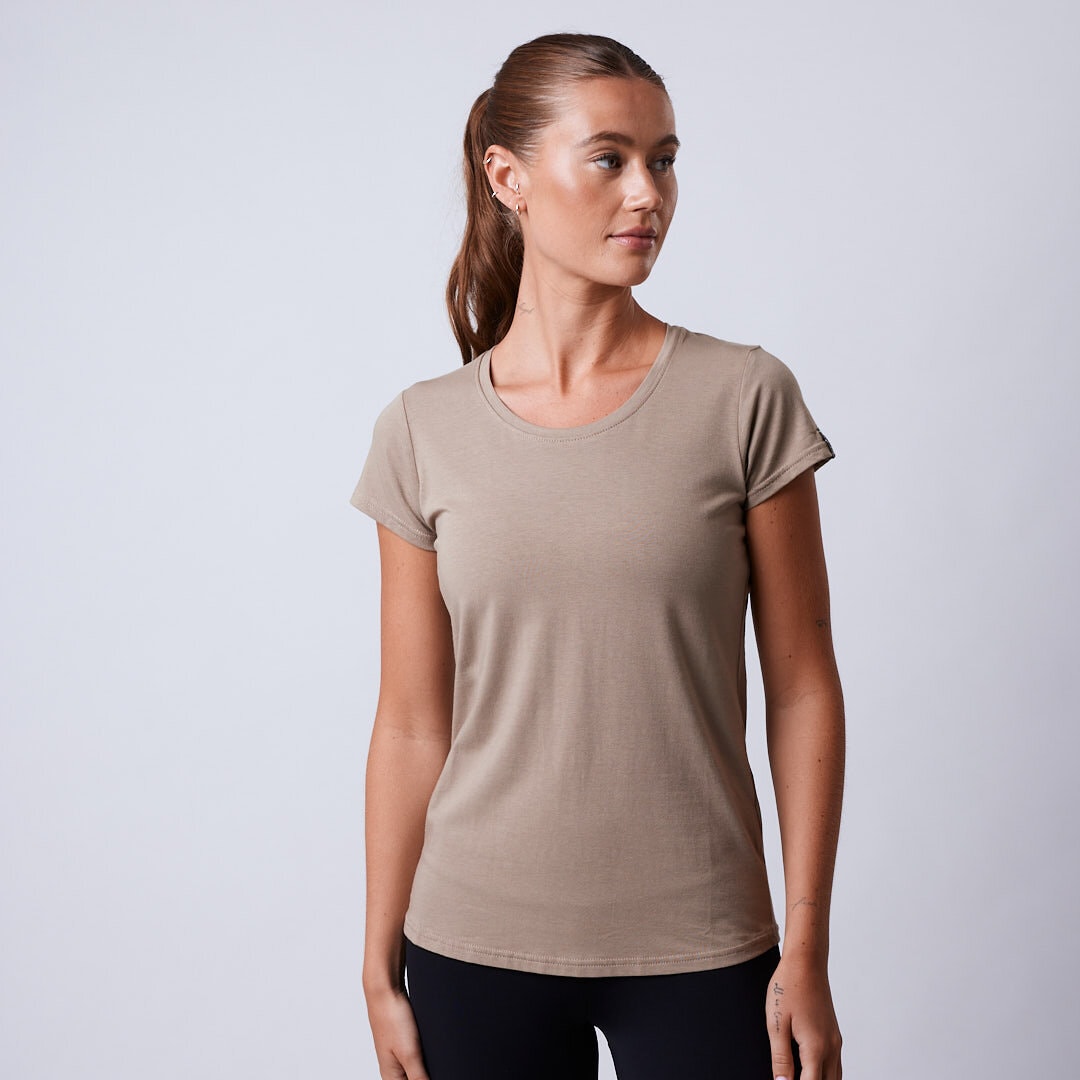 Få 20 % rabatt på ditt första köp hos CLN Athletics