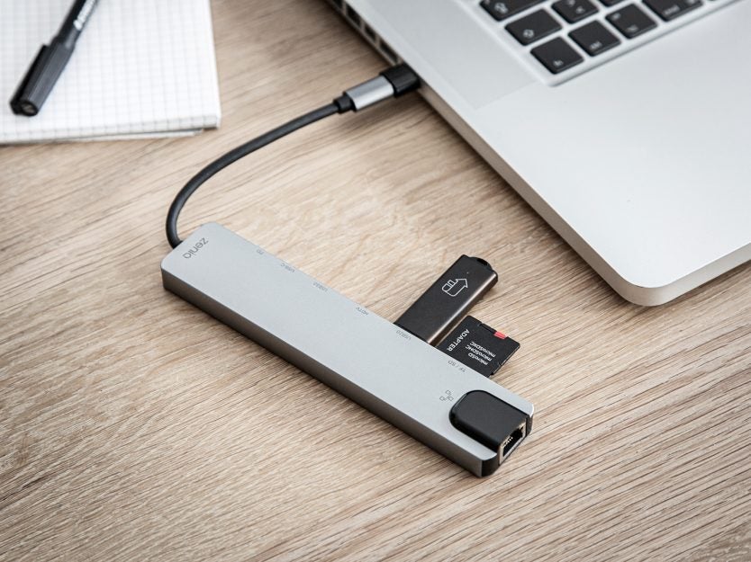 2 Tidningar för 148 kr med USB-hubb