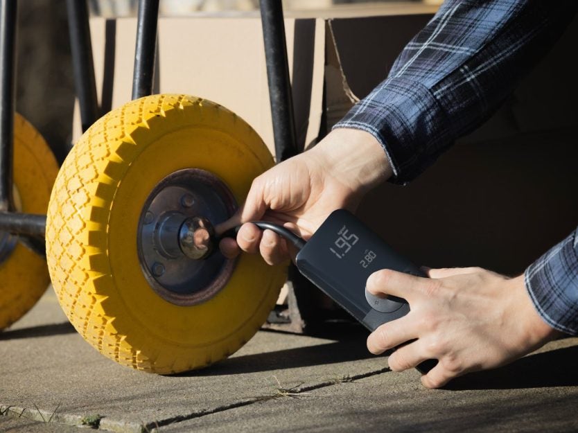 2 Tidningar för 148 kr med Tryckluftspump